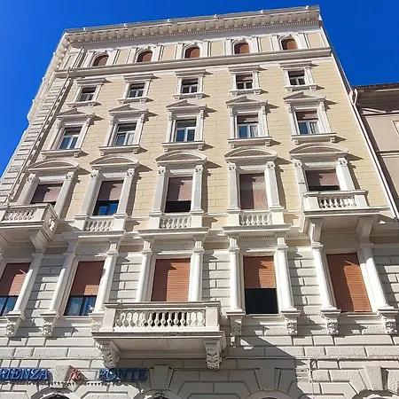 Triestecenter & - Colori Di