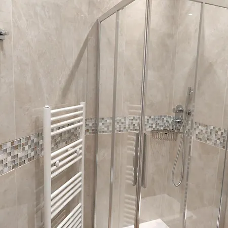 בית הארחה Triestecenter & - Colori Di